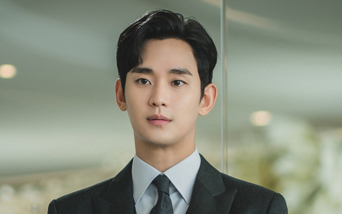 Vụ Kim Soo Hyun hẹn hò với sao nữ sinh năm 2000: Đàng trai chính thức phủ nhận, nhờ pháp luật can thiệp Ảnh 2