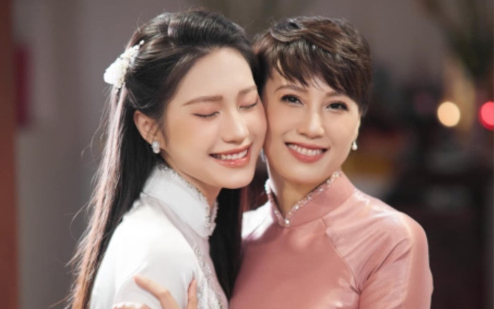 Mẹ vợ Đoàn Văn Hậu hào hứng thông báo lên chức bà ngoại, đã thay đổi điều này Ảnh 2