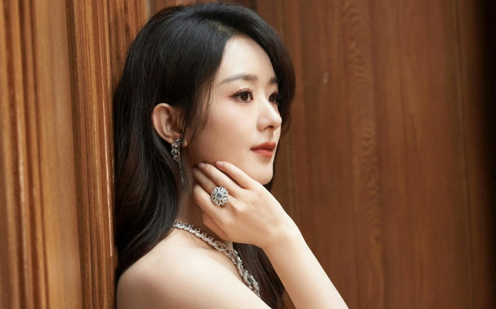 Triệu Lệ Dĩnh phủ nhận đóng phim cổ trang mới sau Dữ Phượng Hành Ảnh 2