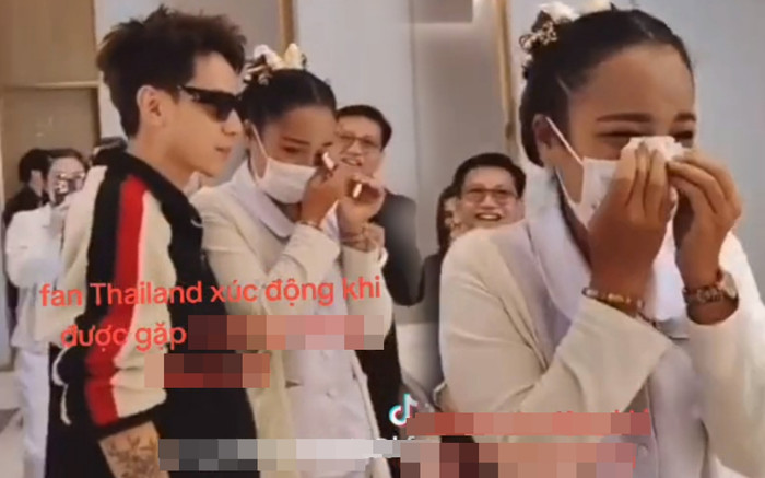 Khán giả Thái Lan xúc động được gặp Quang Hùng MasterD Ảnh 2