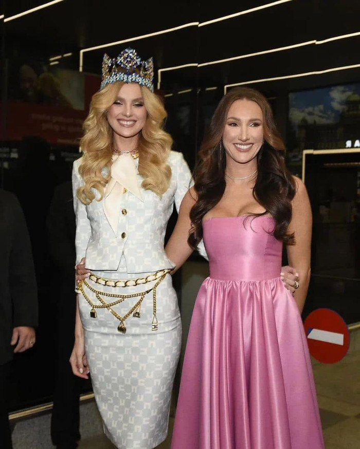 Người đẹp cũng dành nhiều thời gian cho các hoạt động thiện nguyện cho trẻ em. Cô từng mở một trường học tiếng Anh cho trẻ em kém may mắn ở Tanzania và đích thân giảng dạy tại đây: 'Tôi tin rằng, giáo dục là quyền cơ bản mọi trẻ em đều đáng được nhận. Điều này tôi đã làm từ trước khi đến với các cuộc thi sắc đẹp, điều tôi ấp ủ từ trái tim và tôi sẽ tiếp tục thực hiện việc này trong tương lai'. 