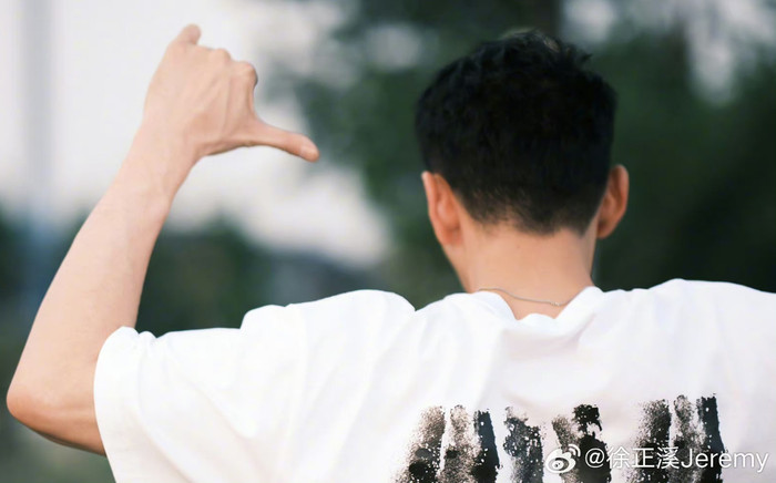 Nam diễn viên vừa tuyên bố rút khỏi giới giải trí sau 20 năm đã có thêm gần 100.000 fan Ảnh 2