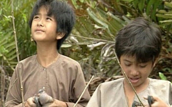 Cặp sao nhí Hùng Thuận - Phùng Ngọc trong vai An - Cò (Đất Phương Nam) năm 1997.