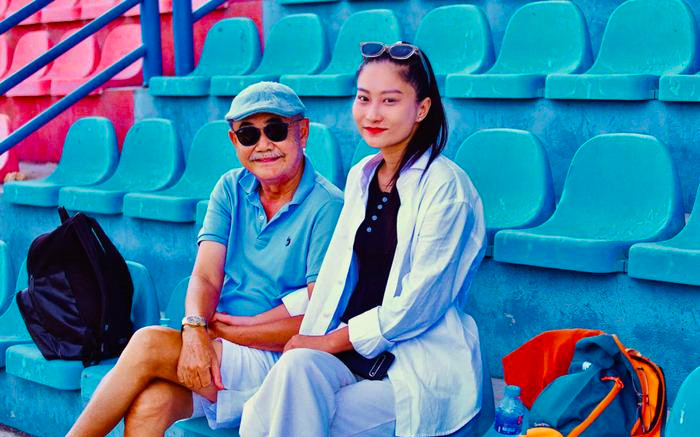 NSND Việt Anh xoá ảnh tình trẻ sau nghi vấn yêu đương Ảnh 2