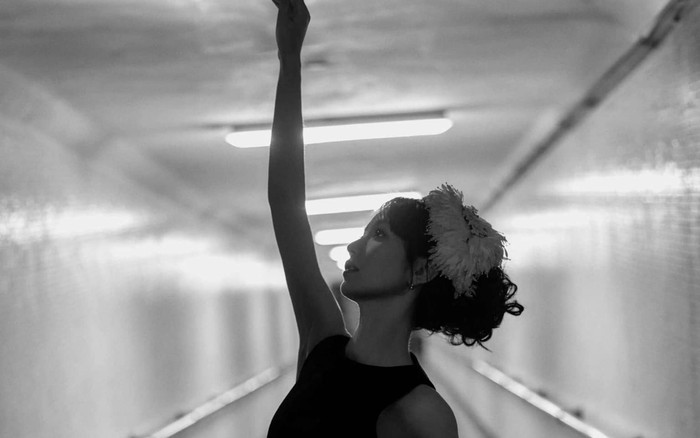 Một sao nữ nổi tiếng lứa 95 của Cbiz xác nhận lên xe hoa, cô dâu đẹp thế nào mà khiến dân tình dậy sóng? Ảnh 2