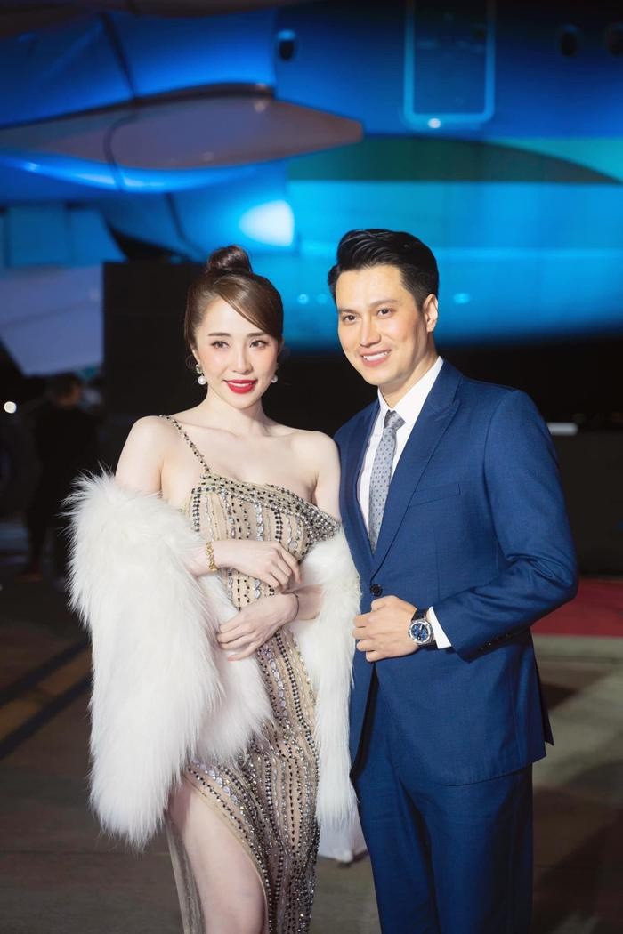 Việt Anh và Quỳnh Nga là cặp đôi được dân mạng quan tâm nhiều nhất trong quãng thời gian gần đây. 