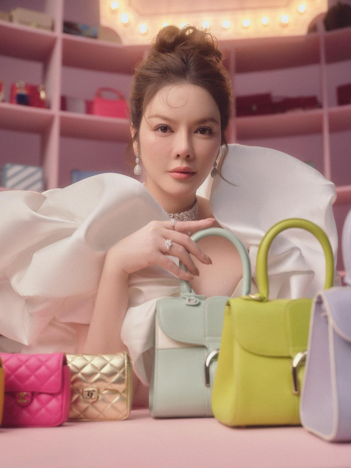 Lý Nhã Kỳ là một trong những nghệ sĩ giàu có nhất nhì Vbiz.