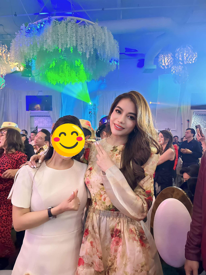 Trương Ngọc Ánh gặp gỡ đối tác, đăng bài viết chúc mừng sinh nhật người bạn thân thiết giữa lúc bị đồn thổi trục trặc tình cảm với 'tình trẻ' Anh Dũng.