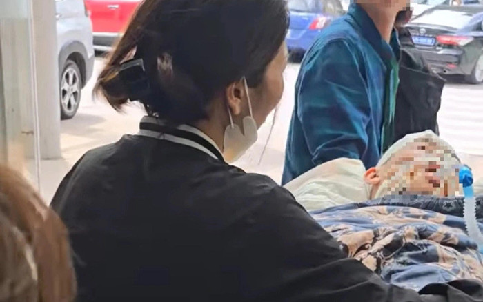 Mẹ của nam sinh bị đánh chấn thương sọ não: 'Gia đình họ phó mặc, bảo chỉ lo được 70 triệu' Ảnh 2