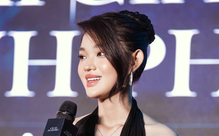 Bé Quyên đến sự kiện trễ, vướng nghi vấn đã có tin vui thông qua một chi tiết nhỏ Ảnh 2