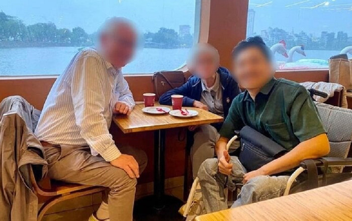 Vụ tố 'bị đuổi khỏi quán phở vì ngồi xe lăn': TikToker không tới làm việc theo giấy mời Ảnh 2