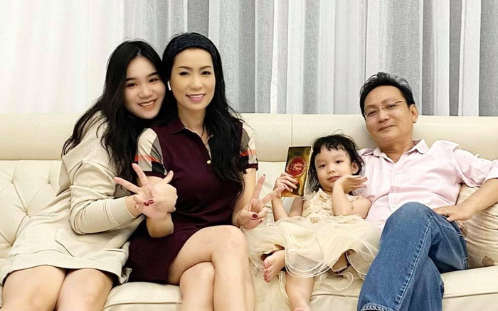 Á hậu đầu tiên được phong NSND, chồng đại gia chấp nhận ở rể vì quá yêu Ảnh 2