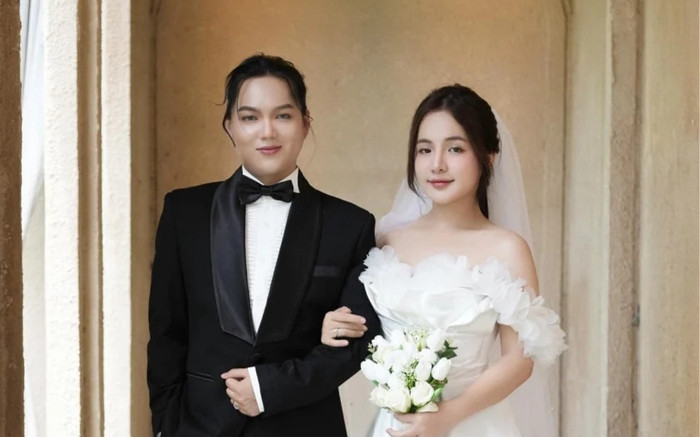 Danh tính cô gái chụp ảnh cưới cùng TikToker Phạm Thoại? Ảnh 2