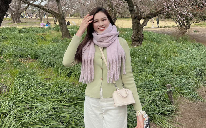 Hoa hậu Đỗ Thị Hà bị soi đi du lịch cùng bạn trai tin đồn Ảnh 2