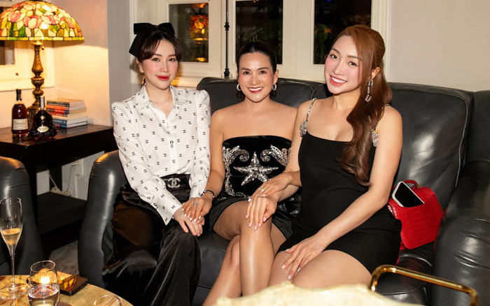 Vợ Chi Bảo diện váy ngắn cũn, nhan sắc thế nào khi mang thai lần hai? Ảnh 2