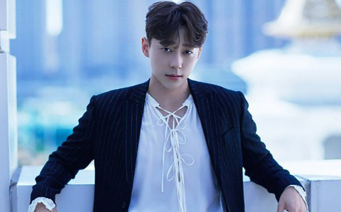 Nam ca sĩ nổi tiếng bất ngờ công khai đã kết hôn, đã có con Ảnh 2