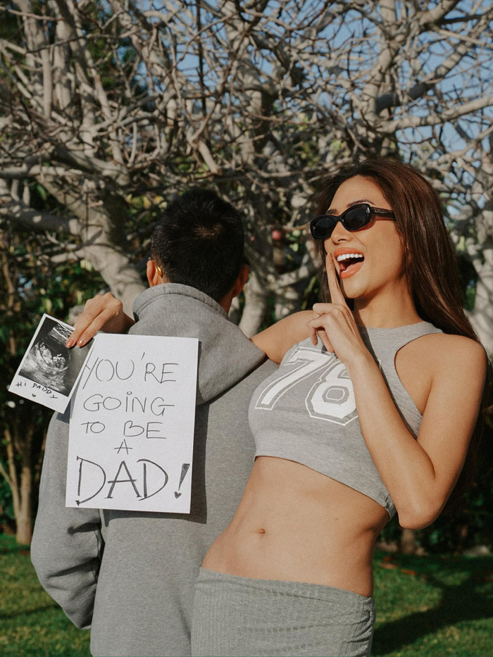 Võ Hoàng Yến mang thai con đầu lòng.