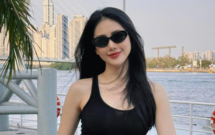 Động thái của Hoa hậu Bùi Quỳnh Hoa giữa ồn ào bị buộc thôi học Ảnh 2