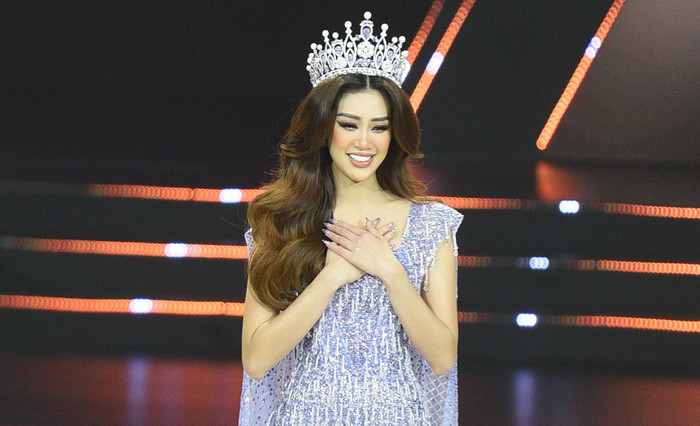 Đã 4 năm sau ngày đăng quang Hoa Hậu Hoàn Vũ Việt Nam 2019, khán giả vẫn mong muốn có cơ hội nhìn thấy Khánh Vân tỏa sáng trên đấu trường nhan sắc một lần nữa.