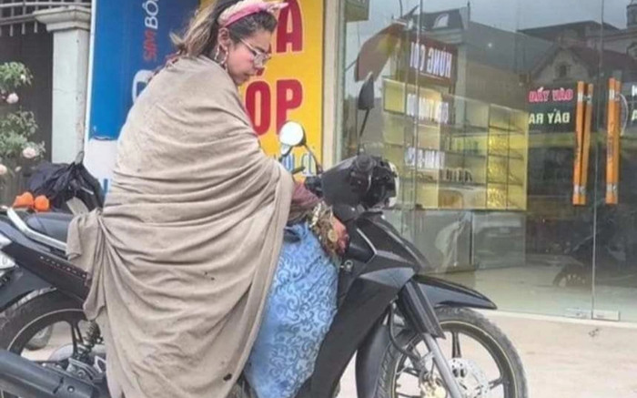 Công an bắt hot girl Bella khi 'tiện tay lái nhầm' xe máy của người dân Ảnh 2