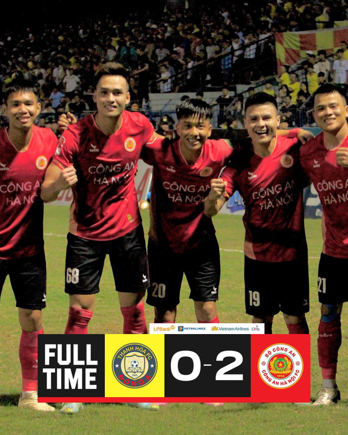 Phan Văn Đức ghi bàn giúp CAHN hạ Thanh Hoá. Ảnh: CLB CAHN