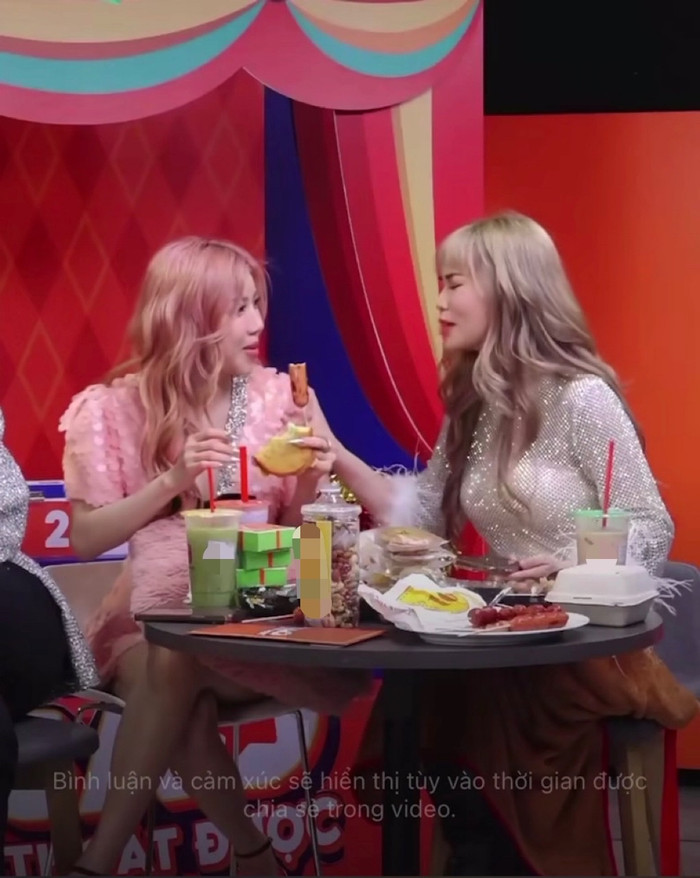 MisThy cố gắng ngăn cản việc Phát La đưa ra câu nói phản cảm nhưng không thành, ngay sau đó nữ streamer cố gắng hướng Trang Pháp sang chủ đề khác 