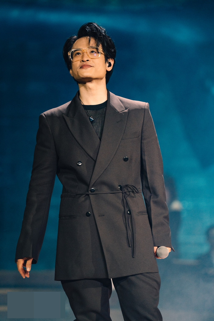 Hà Anh Tuấn gây tò mò khi đăng đàn: 'Lần đầu làm chuyện ấy' Ảnh 2