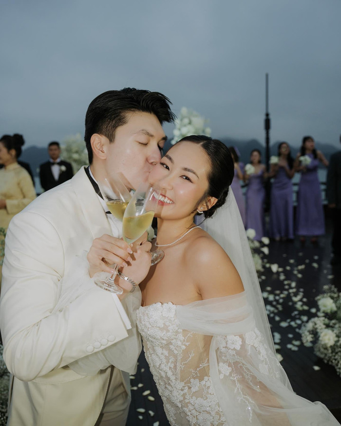 Nhan sắc '10 điểm không có nhưng' của nhân vật chính.