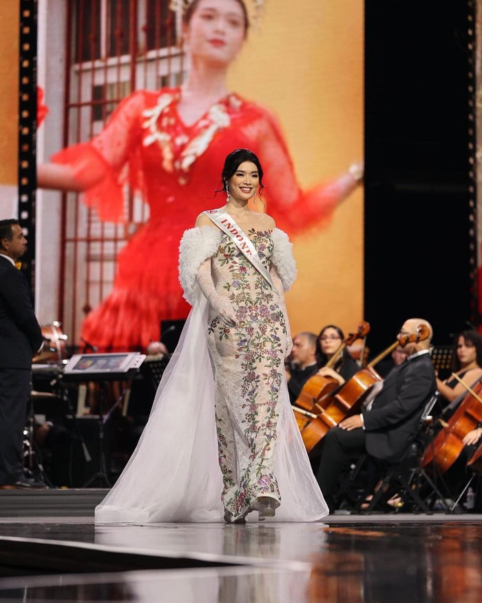 Carla Yules tại chung kết Miss World 2021. Ảnh IG: carlayules