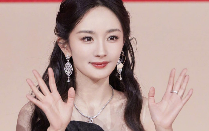 Dương Mịch làm giám khảo chấm thi của Học viện Điện ảnh Bắc Kinh Ảnh 2