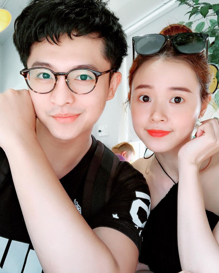Midu và Harry Lu đều từng khẳng định chỉ là bạn bè thân thiết