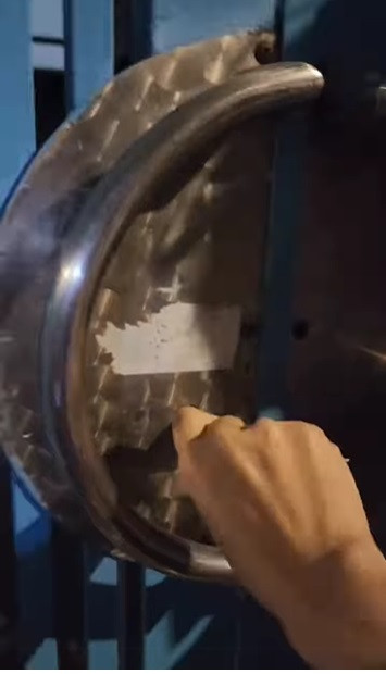 Minh Trang cho biết, chồng đã đổi ổ khóa để cô không vào nhà được.