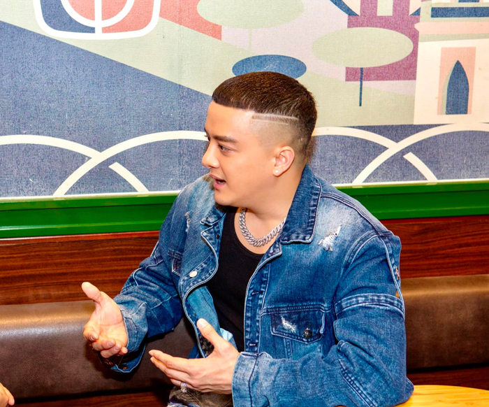 Cao Thái Sơn tại buổi họp báo ra mắt sản phẩm mới.