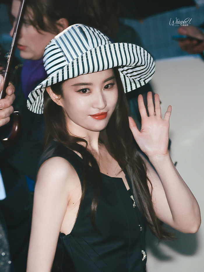 Lưu Diệc Phi trong sự kiện mới