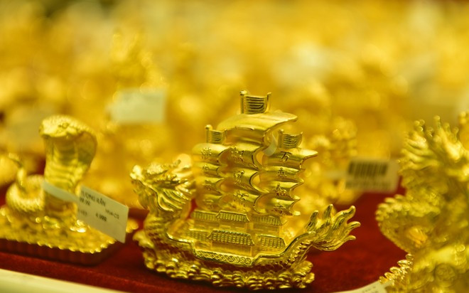 Giá vàng hôm nay (8/3): Cao kỷ lục, gần chạm mốc 82 triệu/lượng Ảnh 2
