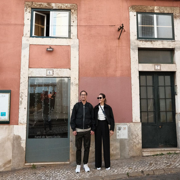 Tăng Thanh Hà thường được ông xã dẫn đi du lịch, tận hưởng cuộc sống. Người đẹp cũng chủ động 'tháp tùng' chồng khi tham gia những sự kiện quan trọng trong công việc