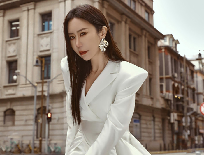 Nữ diễn viên An Thần Dư bị tố ngoại tình với người đã có gia đình.