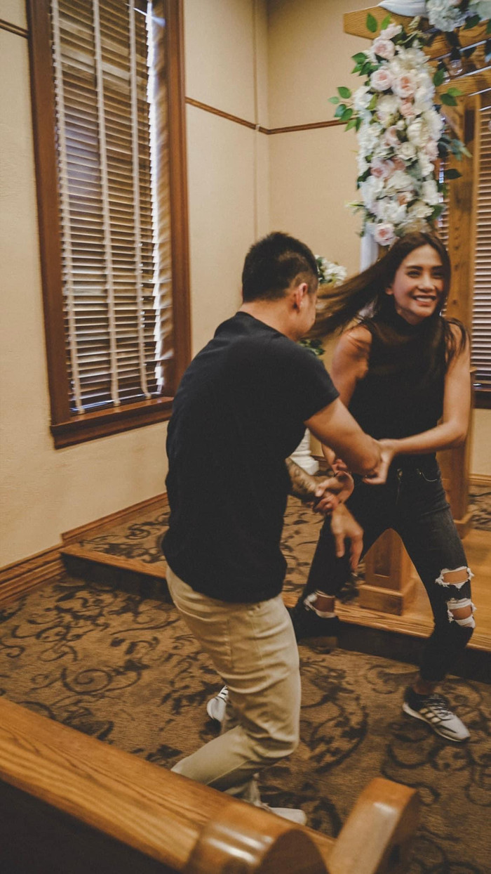 Khoảnh khắc hài hước, vui vẻ của Võ Hoàng Yến và chồng sắp cưới.