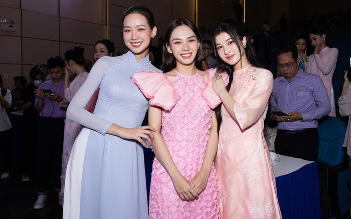 Nhiều Á hậu tiếp sức, cổ vũ Hoa hậu Mai Phương trước giờ G Ảnh 2