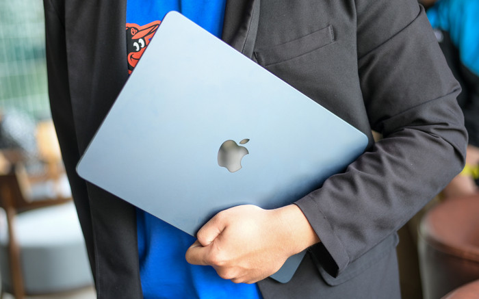 MacBook Air M3 có giá gần 28 triệu đồng Ảnh 2
