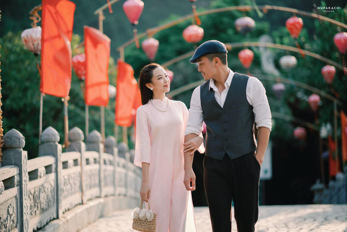 Sau đám cưới ở Quảng Trị hôm 29/2, diễn viên Kim Oanh cùng chồng sẽ tiếp tục tổ chức đám cưới, chiêu đãi họ hàng ở Hải Dương 