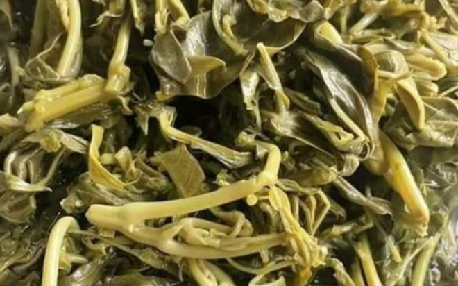 Loại rau xưa cho gà vịt ăn, giờ thành đặc sản, dân thành phố mua 65.000 đồng/kg Ảnh 2