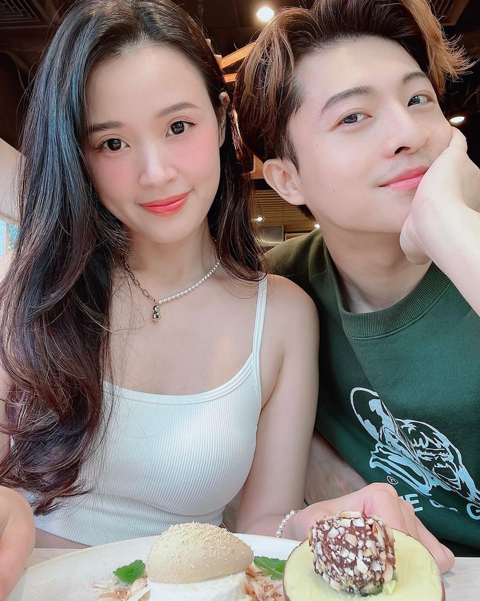 Midu và Harry Lu là cặp bạn thân hiếm hoi trong giới showbiz. Ảnh: Instagram _miduoffical
