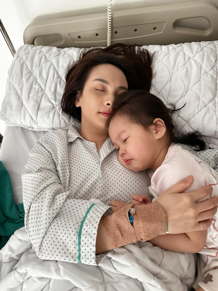 Bảo Thanh gặp tình trạng sức khoẻ, phải nhập viện điều trị.