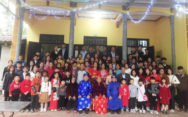 Gia đình ở Phú Thọ có 150 người con cháu: Mỗi lần tụ họp đều tự tay nấu 30 mâm cỗ Ảnh 2