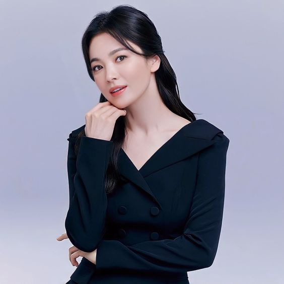 Song Hye Kyo thông báo tin vui tái hợp với người xưa sau hơn 1 năm chia tay tình trẻ Ảnh 2