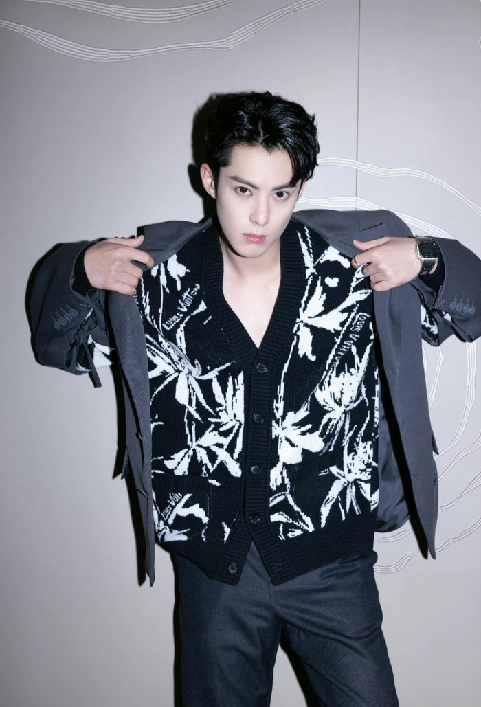 Vương Hạc Đệ 'thoát vòng' sau cơn sốt Thương Lan Quyết. 