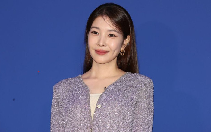 'Chị đại' nhà SM ẩn ý việc giải nghệ sau màn tái xuất bị chỉ trích nặng nề? Ảnh 2