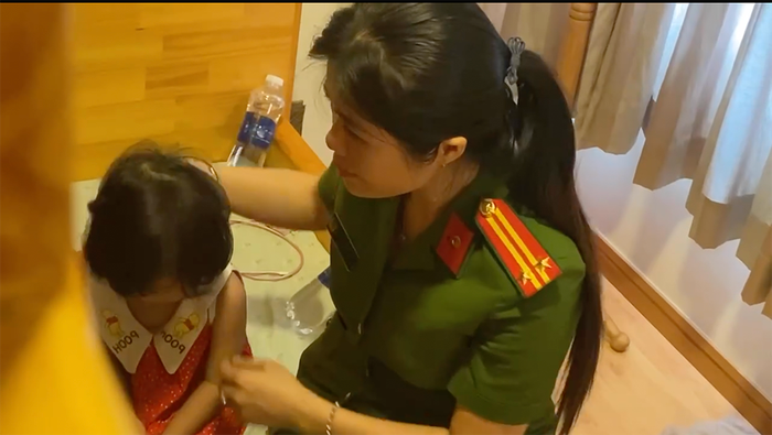 2 cháu bé được giải cứu kịp thời, an toàn, khỏe mạnh