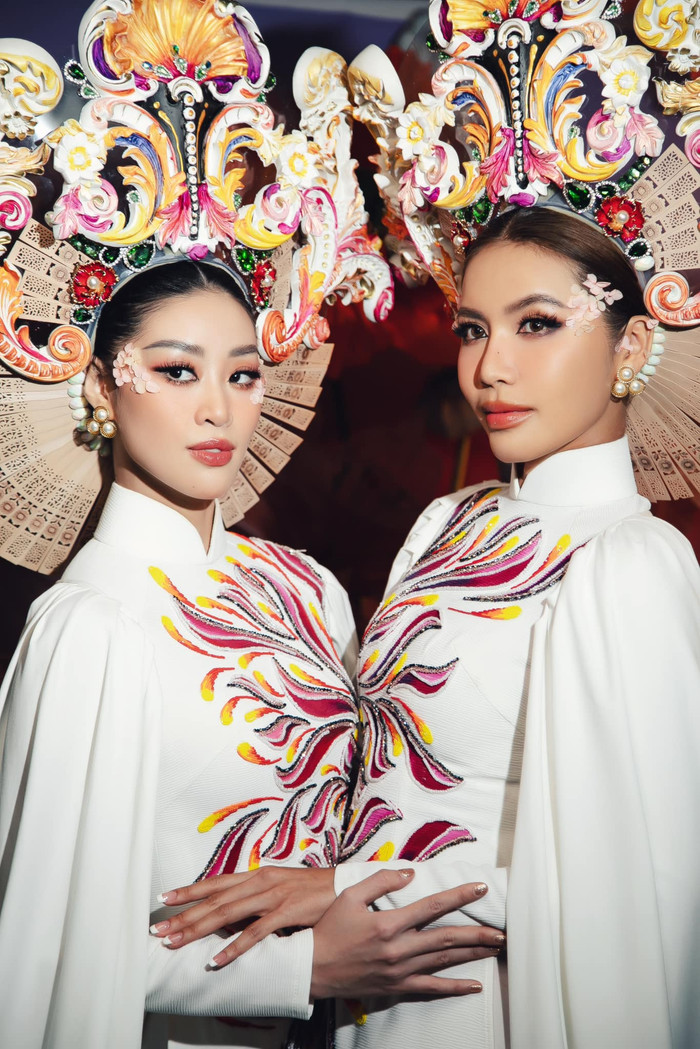 Từng nhiều lần kết hợp cùng nhau trên các sàn diễn catwalk, Hoa hậu Khánh Vân cũng là một nhân vật mà khán giả đang chờ đợi sớm tìm được 'nửa kia'. Theo nhiều thông tin, Khánh Vân cũng có dự định sẽ lên xe hoa vào năm nay nhưng tuyệt nhiên danh tính của chồng sắp cưới vẫn là một bí mật.